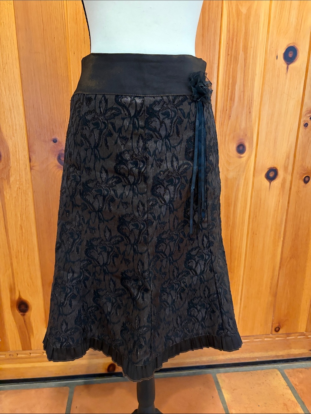 Satin Brown and Black Floral Lace Vintage A-Line Skirt Small S/M